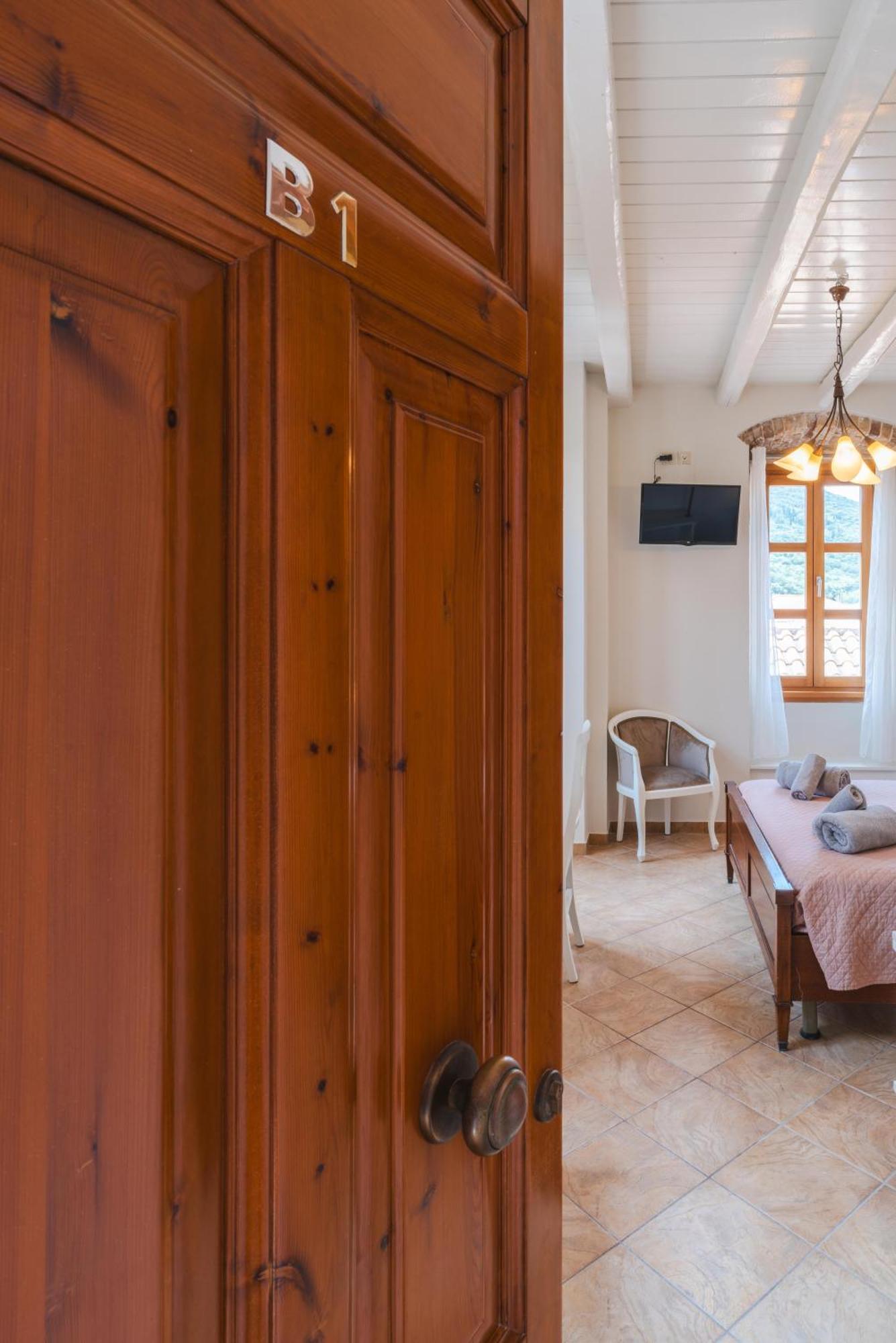 Authentic Suites In Fiscardo 费斯卡尔德宏 外观 照片